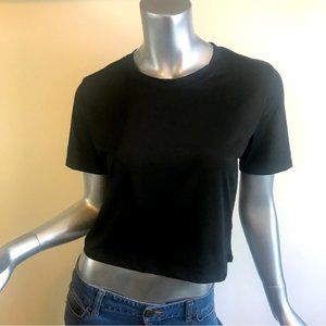 Women’s Athletic Workout Crop Top Dry Fit Black Stretch.